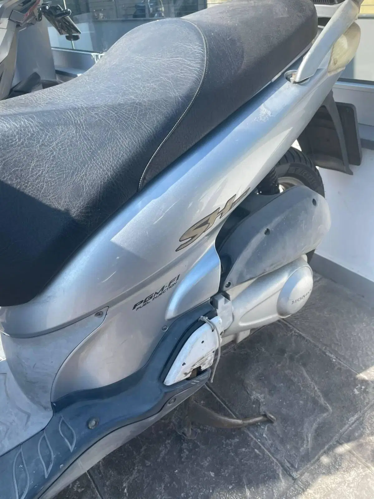 Honda SH 150 (2000 - 06) (5)