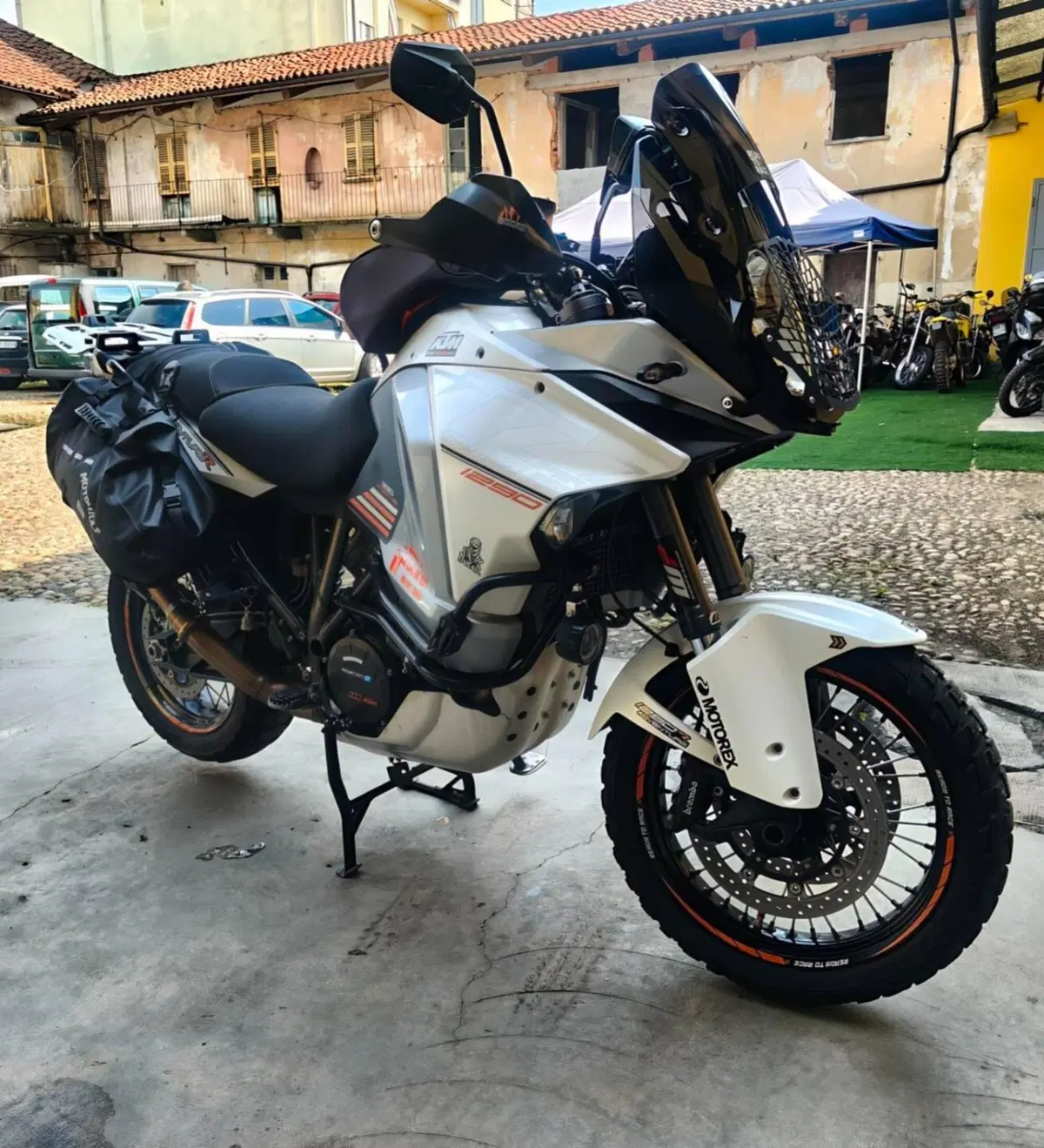 KTM 1290 Super Adventure (2015 - 16) (4)