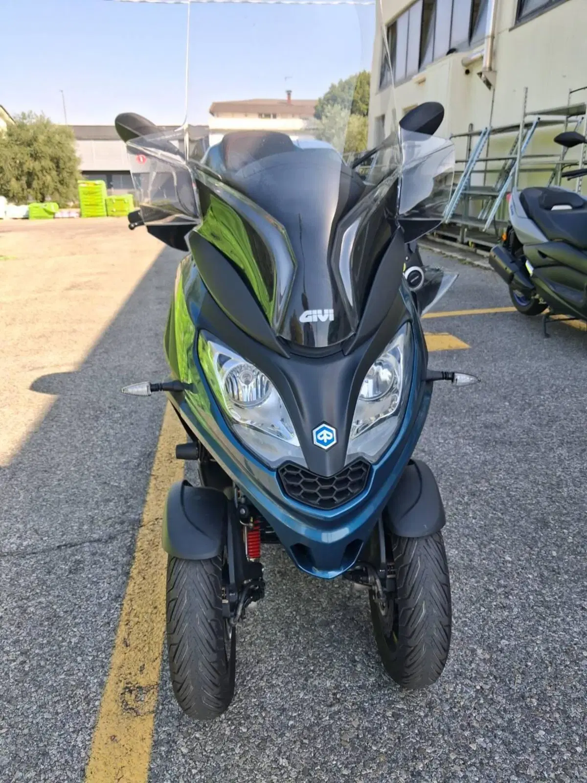 Piaggio MP3 300 Sport ABS Hpe (2021 - 24) (4)