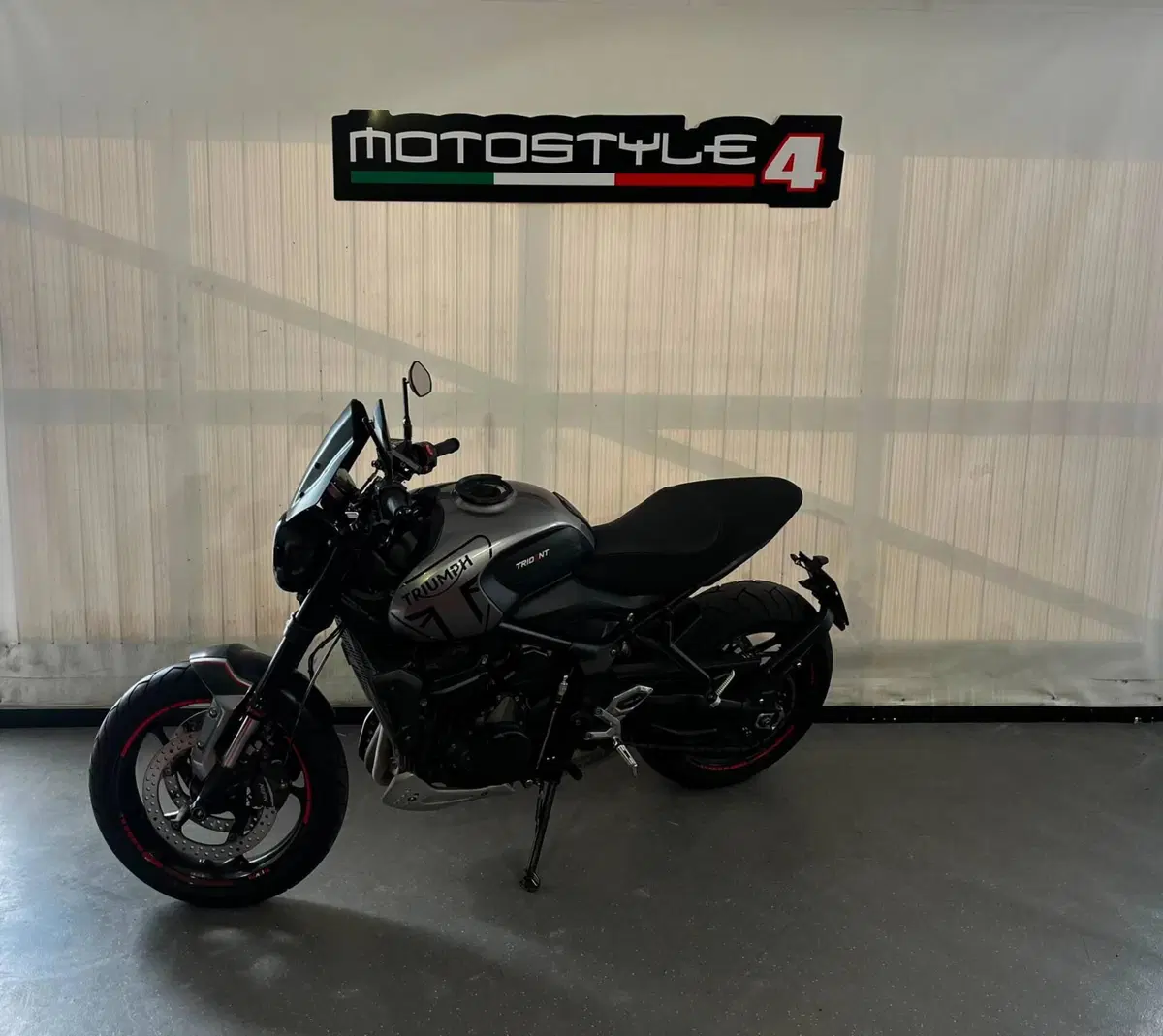 Triumph Trident 660 (2021 - 24) (2)
