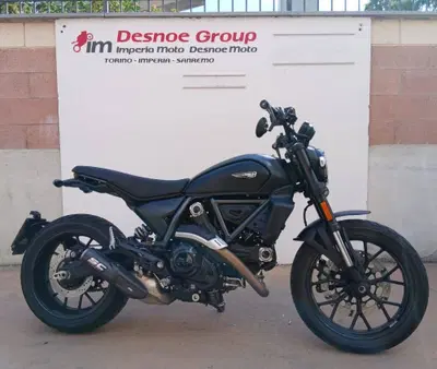 Ducati Scrambler 800 Icon Dark (2025 - 26) usata