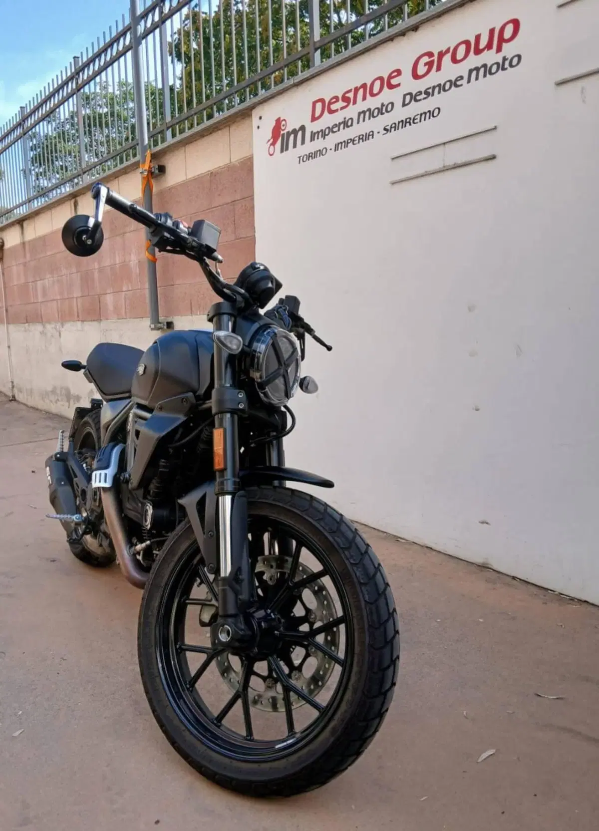 Ducati Scrambler 800 Icon Dark (2025 - 26) (3)