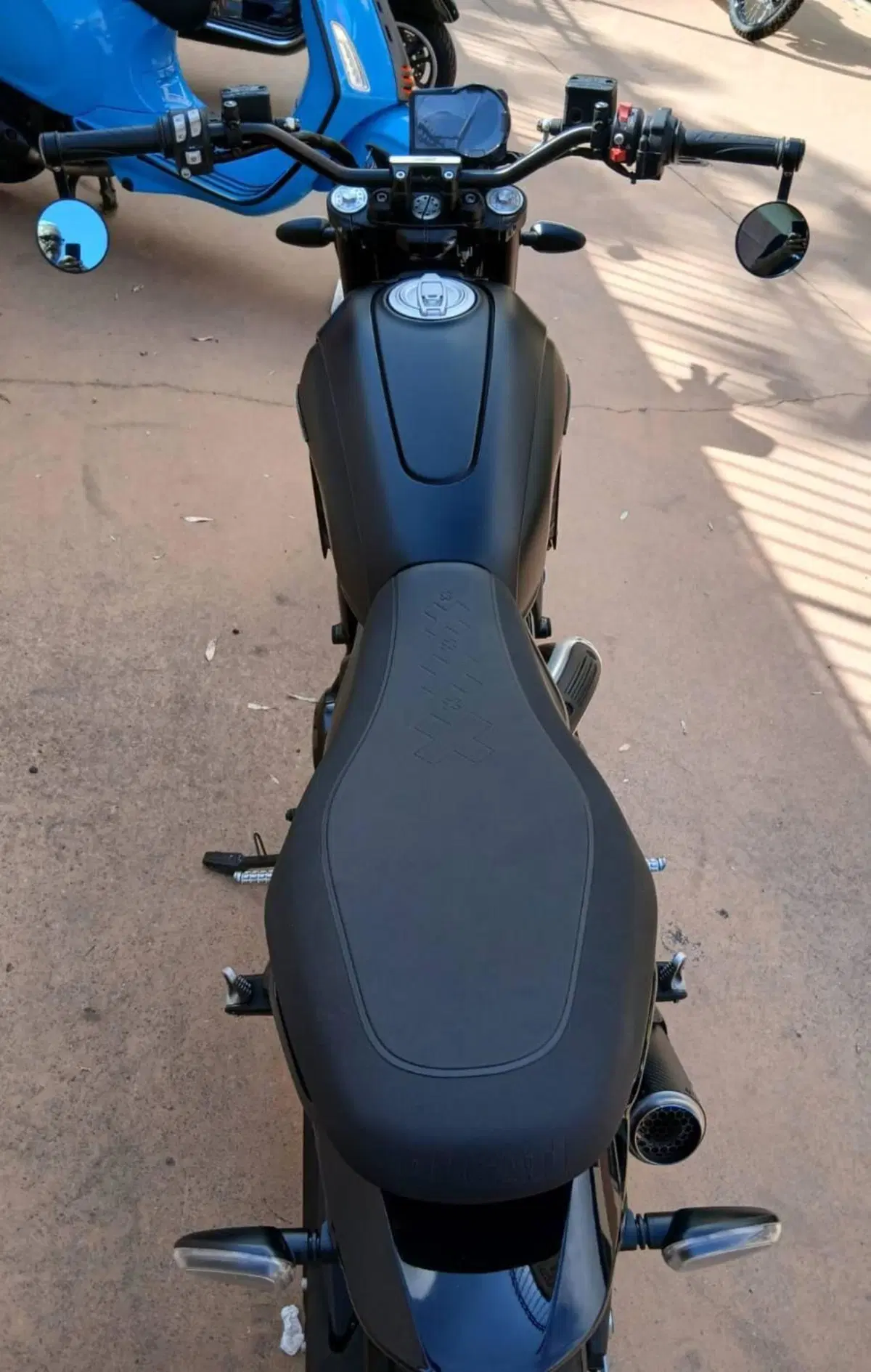 Ducati Scrambler 800 Icon Dark (2025 - 26) (6)