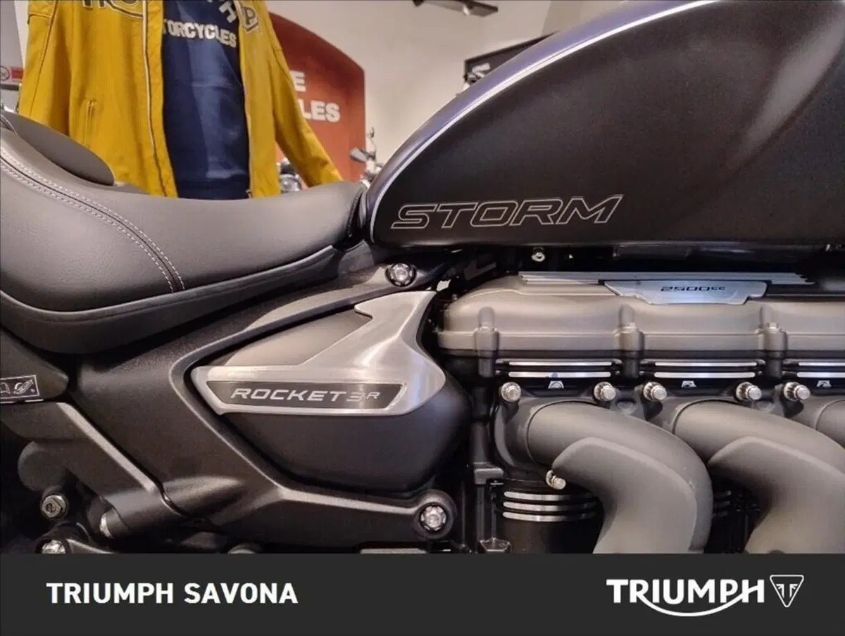 Triumph Rocket 3 Storm R (2024 - 26) (2)