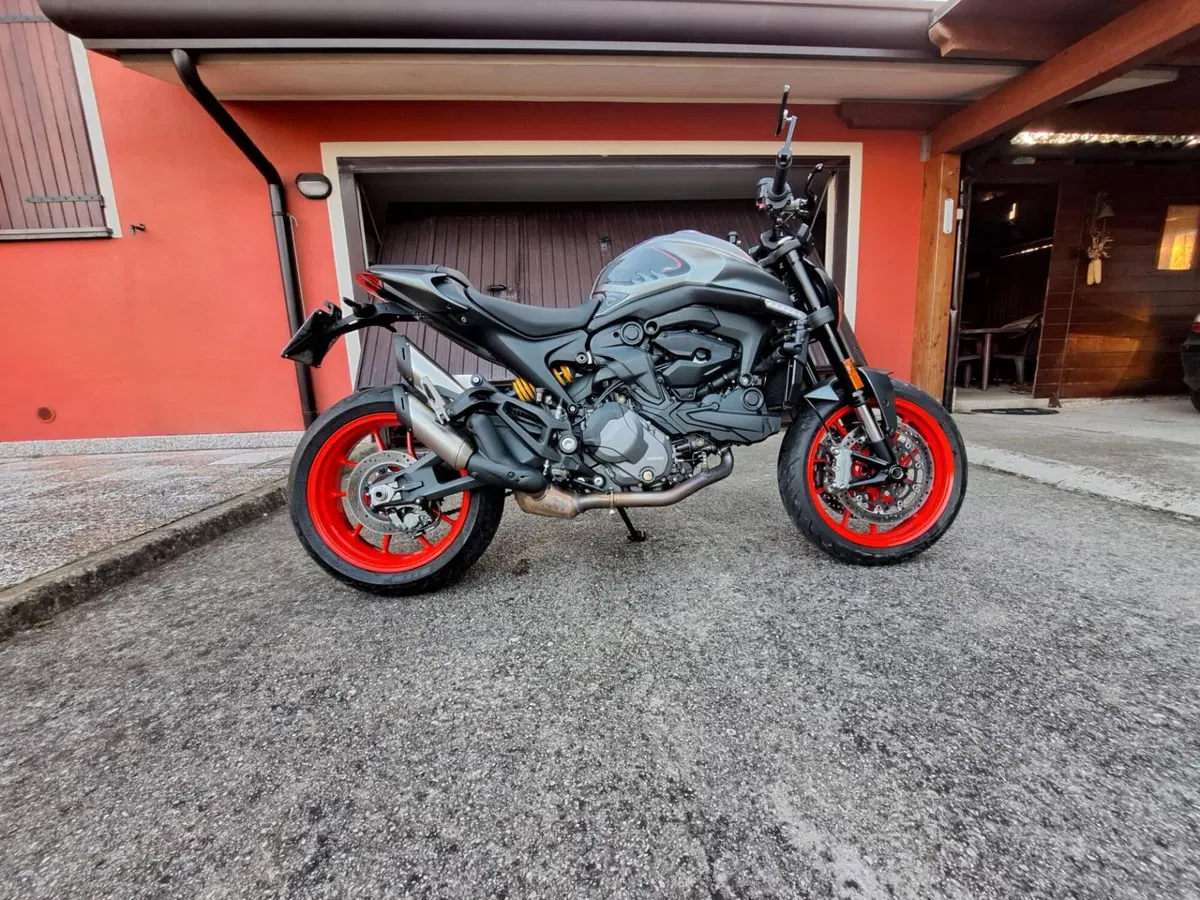 Ducati Monster 937 + (2021 - 25) (3)