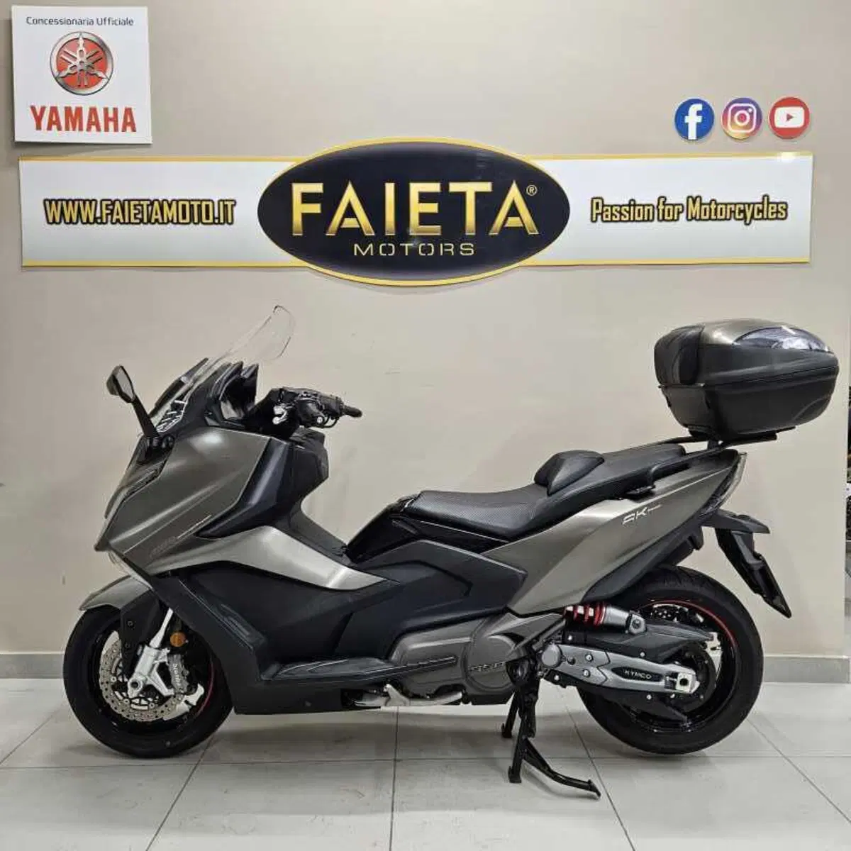 Kymco AK 550 Premium (2023 - 25)