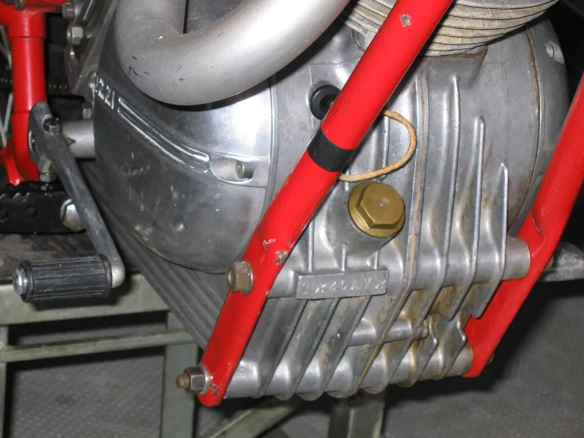 Moto Guzzi Stornello Cross (10)