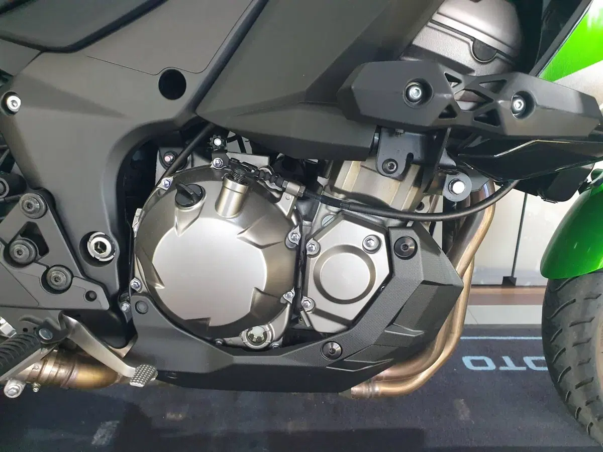 Kawasaki Versys 1000 Grand Tourer (2017 - 20) (6)