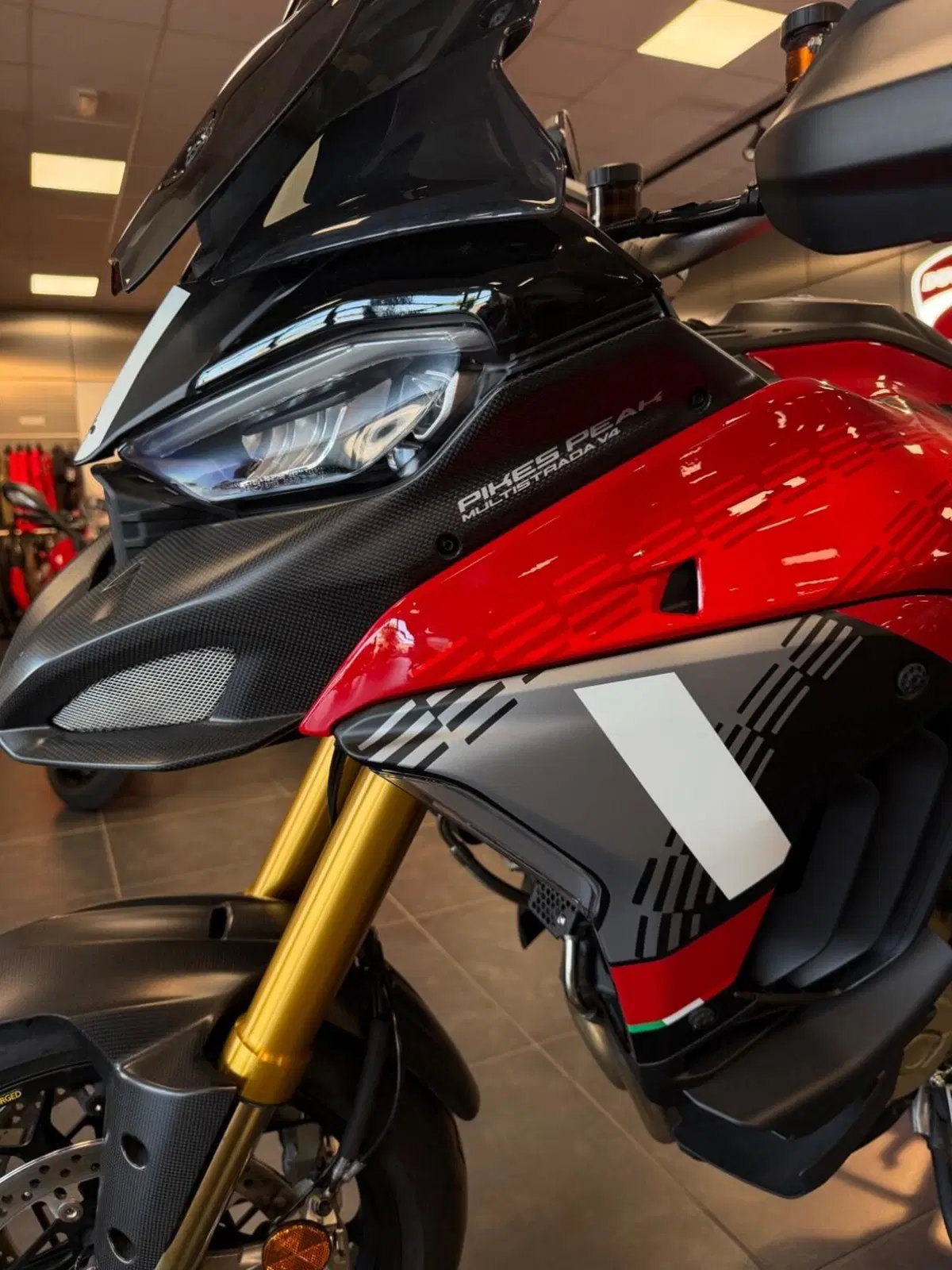 Ducati Multistrada V4 Pikes Peak (2025 - 26) (10)