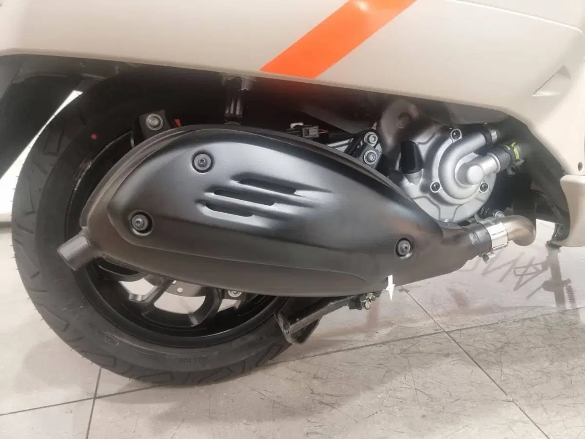 Vespa GTV 310 (2025 - 26) (7)