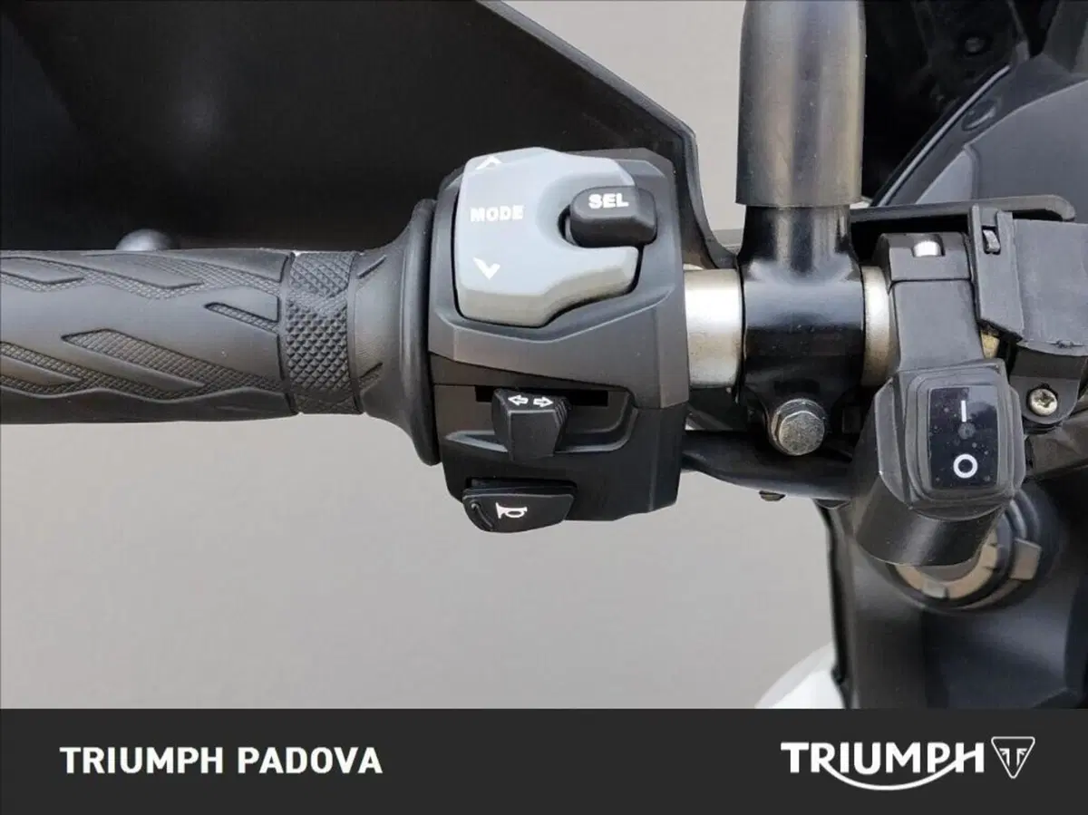 Suzuki V-Strom 650XT ABS (2015 - 17) (12)