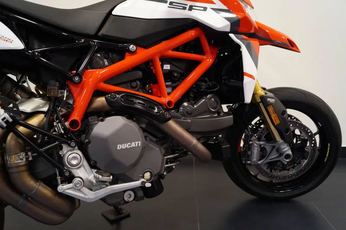 Ducati Hypermotard 950 SP (2022 - 25) (5)