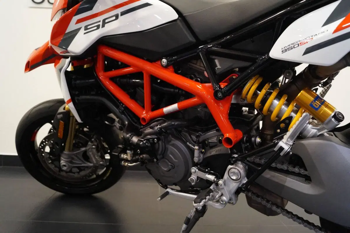 Ducati Hypermotard 950 SP (2022 - 25) (8)