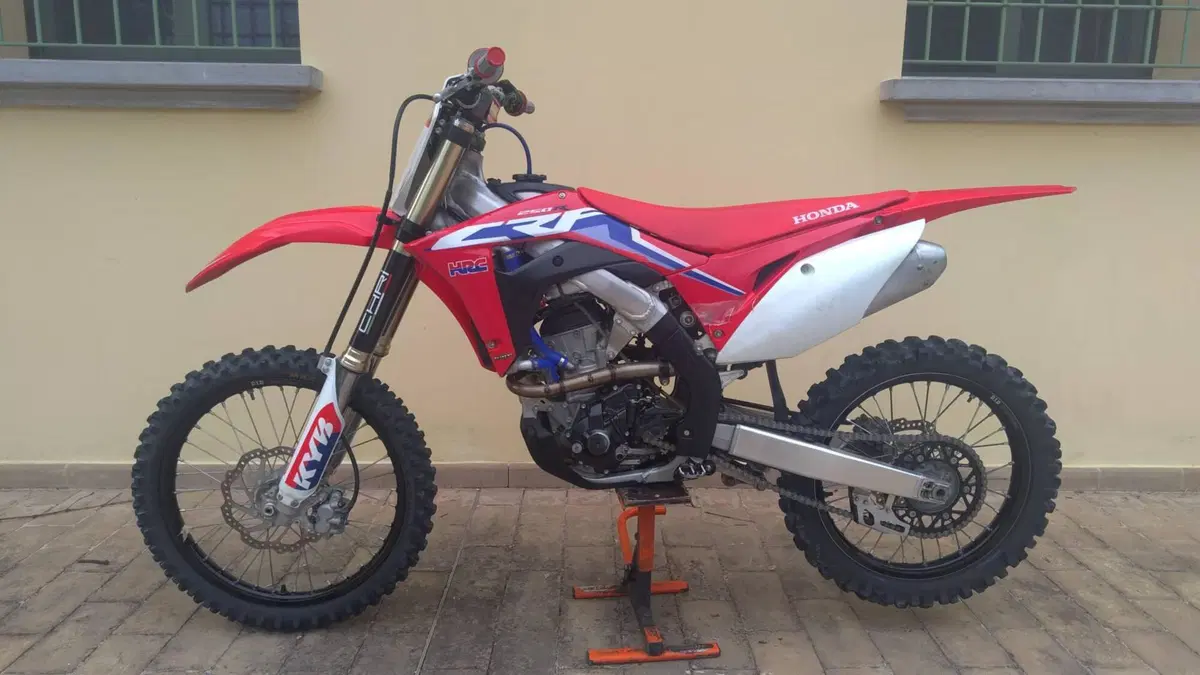 Honda CRF 250R (2020) (3)
