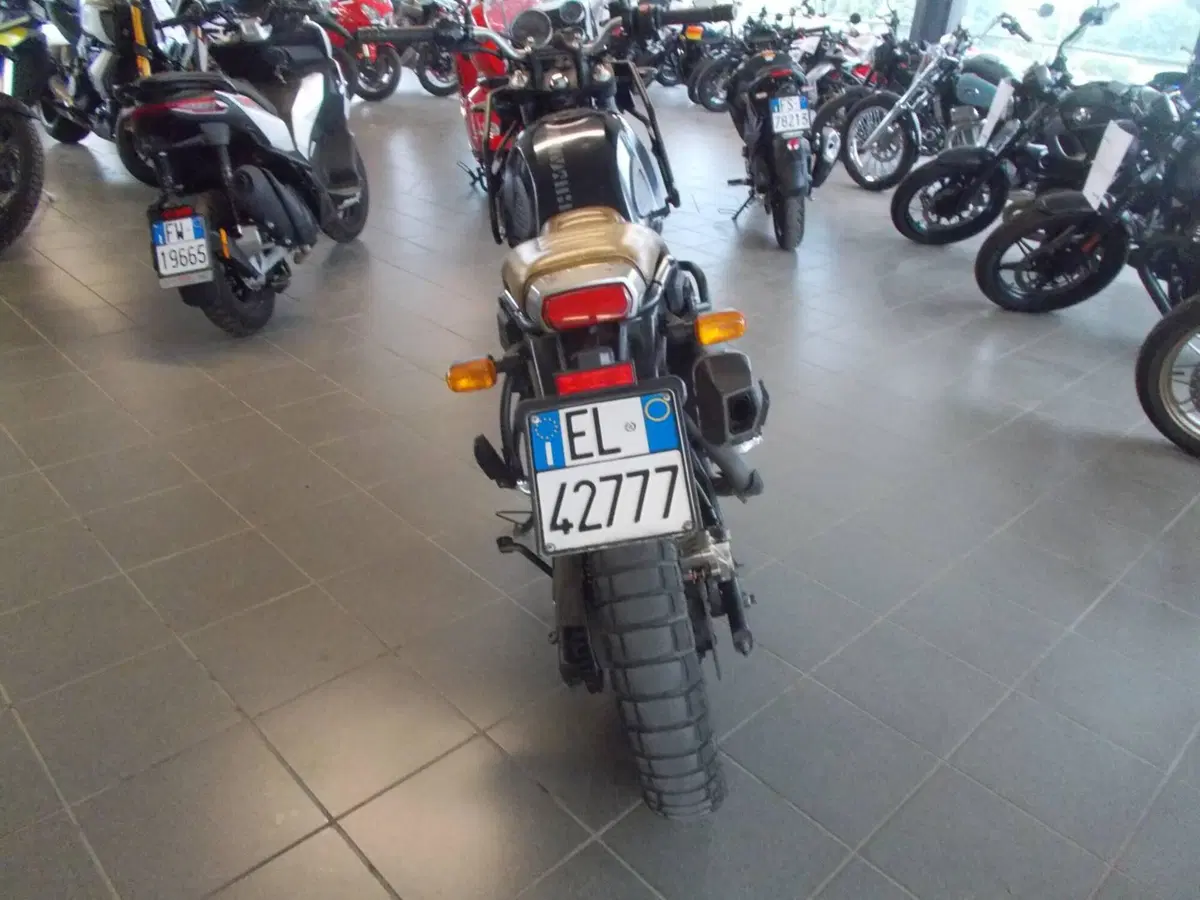 Royal Enfield Himalayan 411 (2017 - 20) (4)