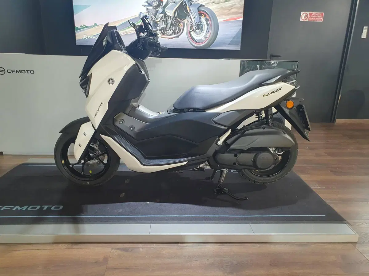 Yamaha N-Max 125 (2025 - 26) (2)