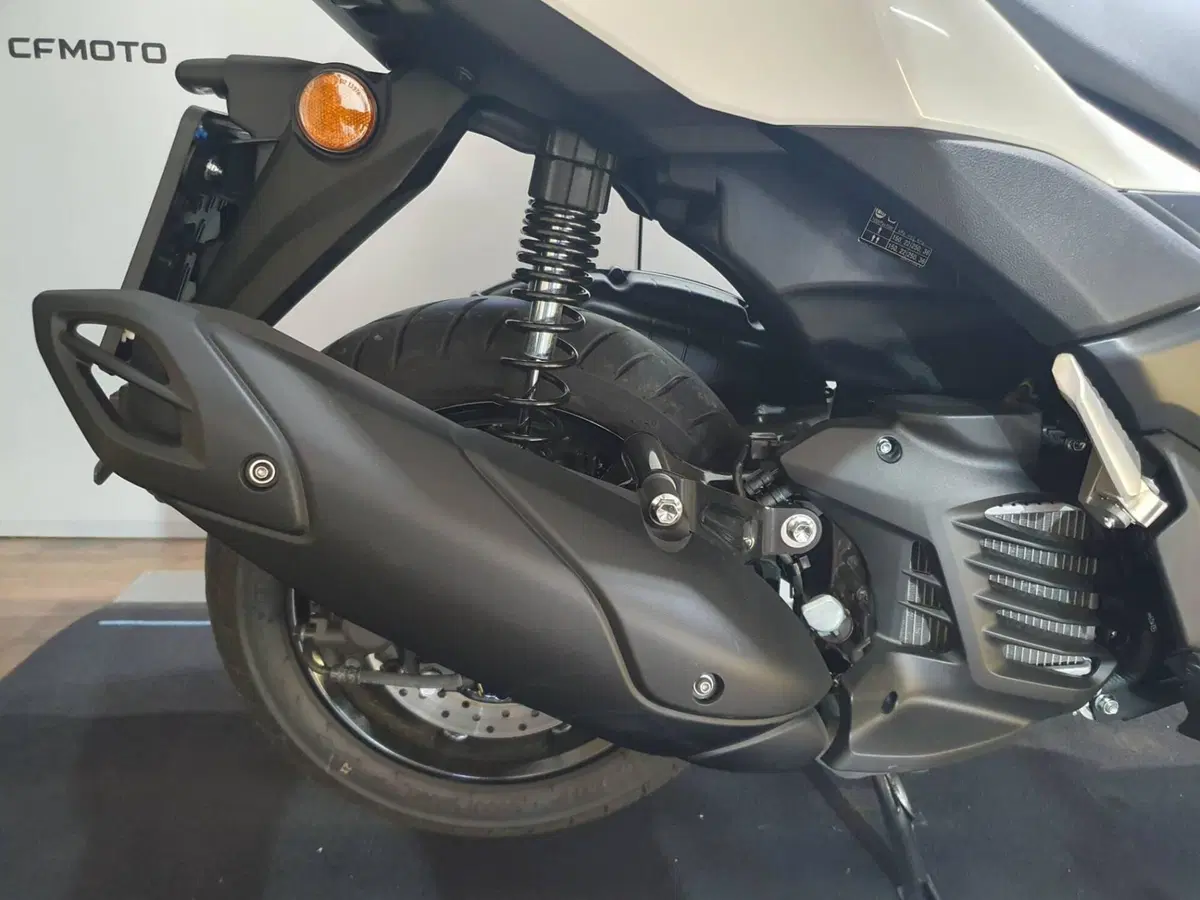 Yamaha N-Max 125 (2025 - 26) (9)