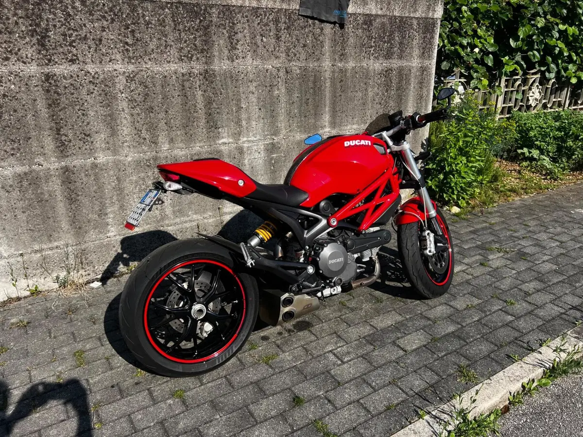 Ducati Monster 796 (2010 - 13) (2)