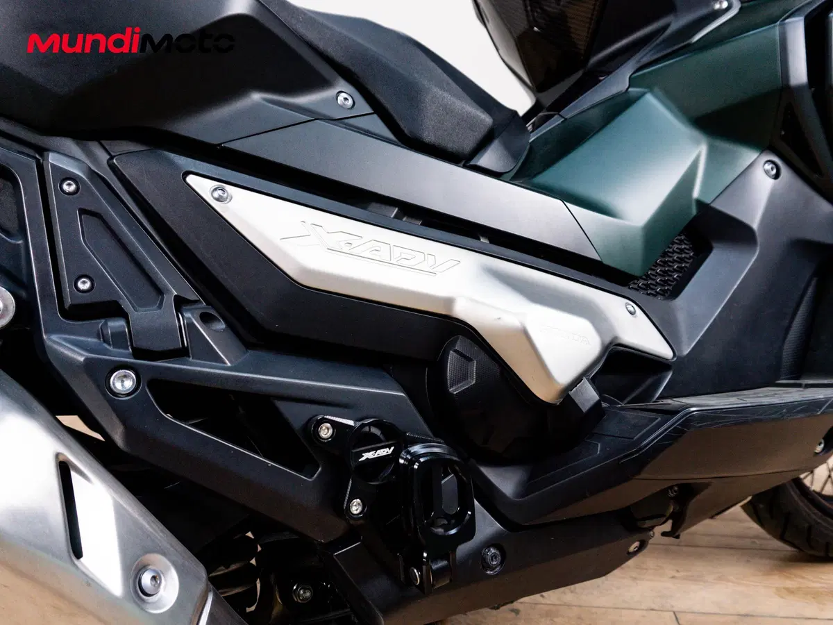 Honda X-ADV 750 (2017) (4)