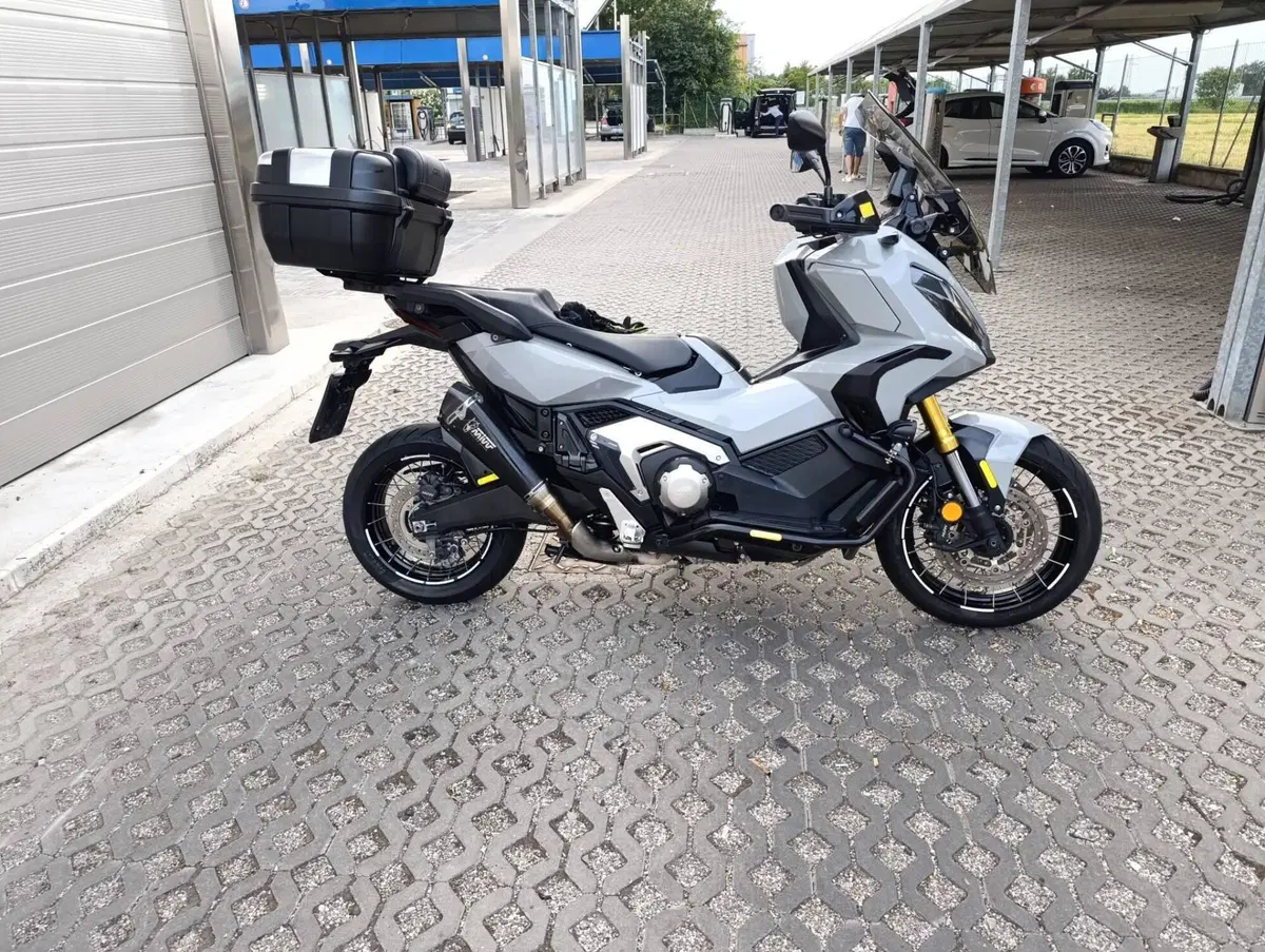 Honda X-ADV 750 DCT (2021 - 24) (2)