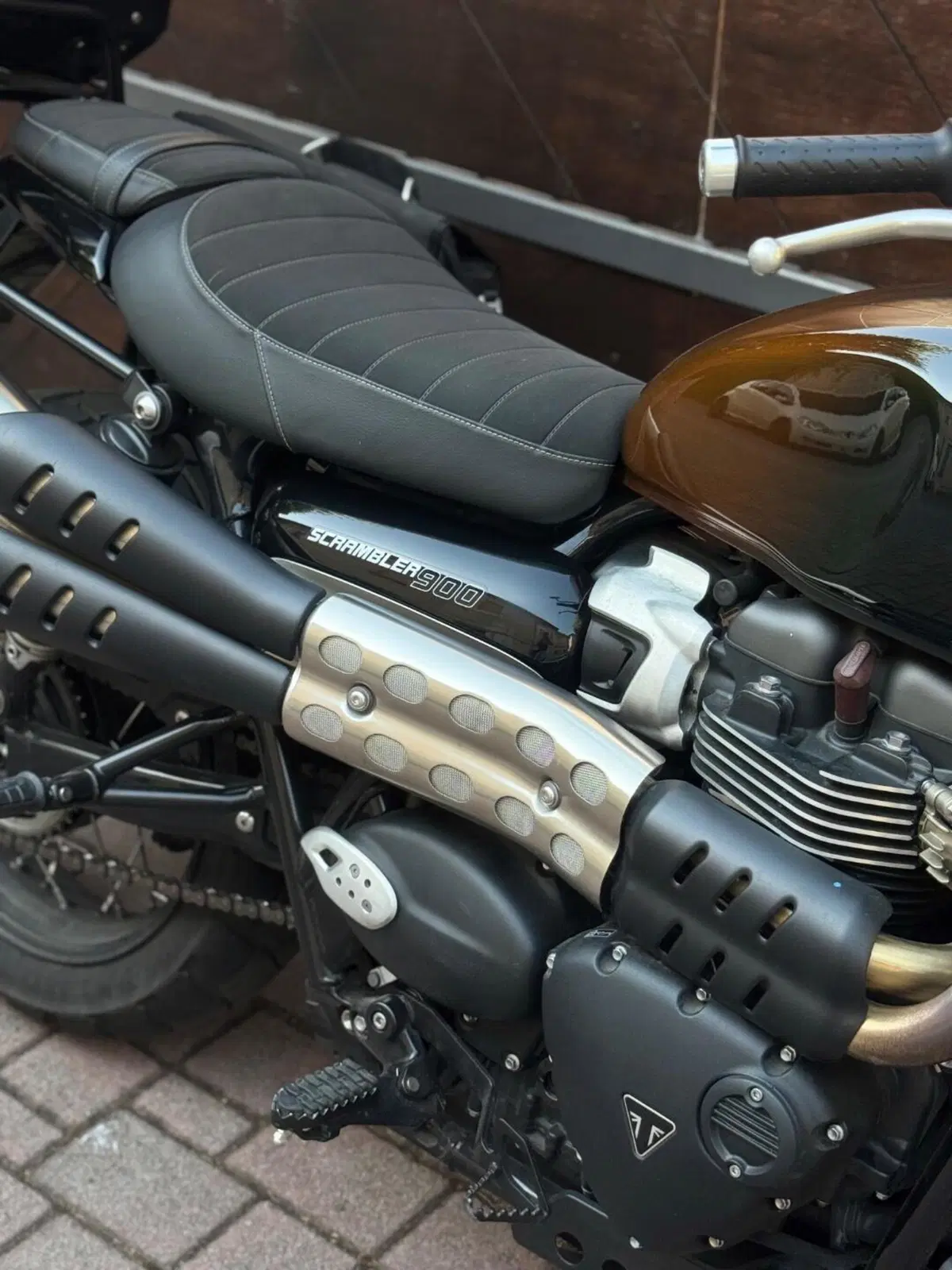 Triumph Scrambler 900 Stealth Edition (2024) (8)