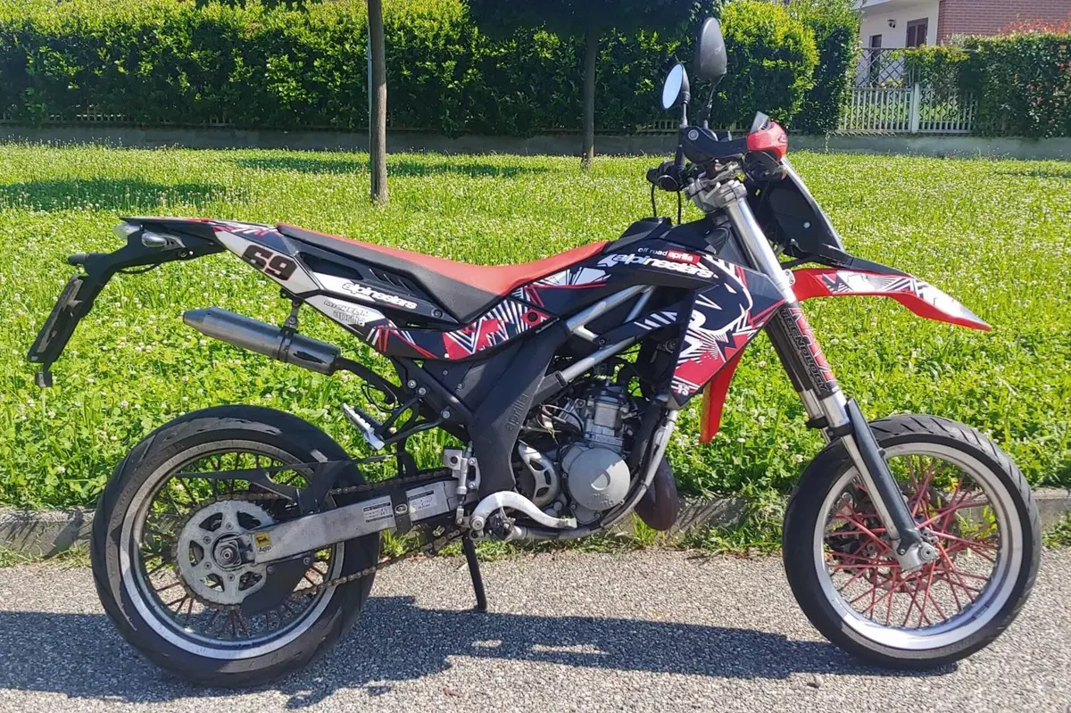 Aprilia SX 125 (2007 - 13) (3)