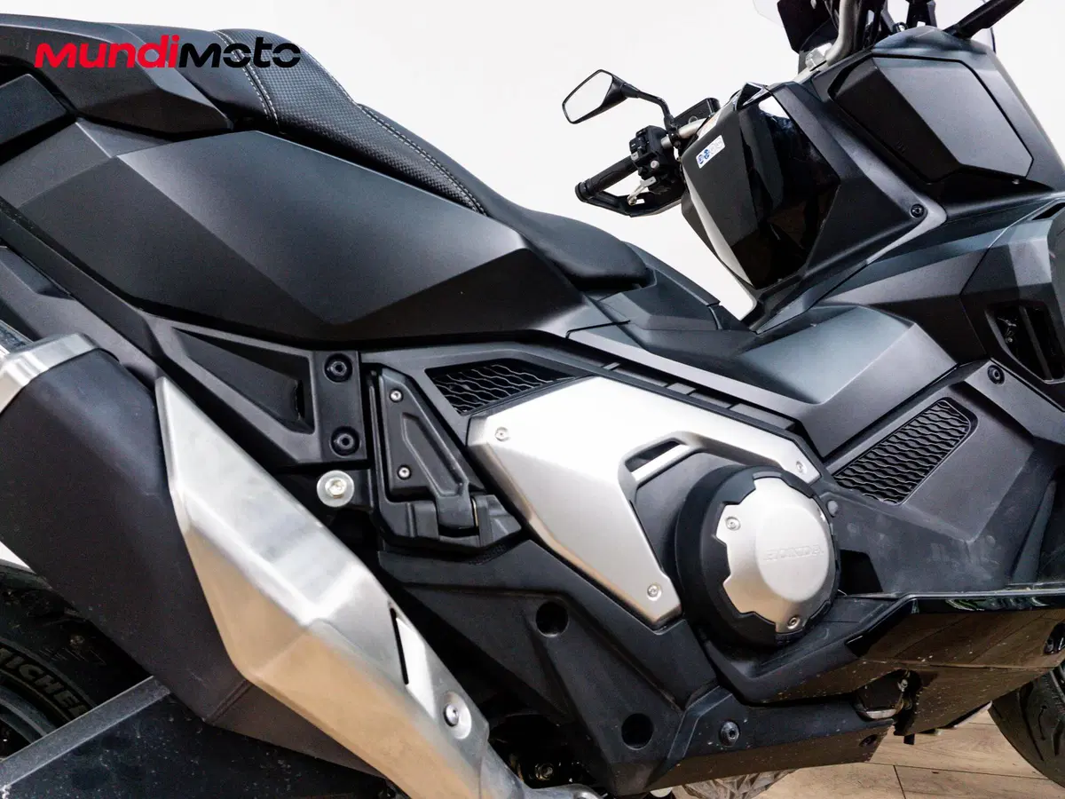 Honda X-ADV 750 Gravel (2025 - 26) (4)