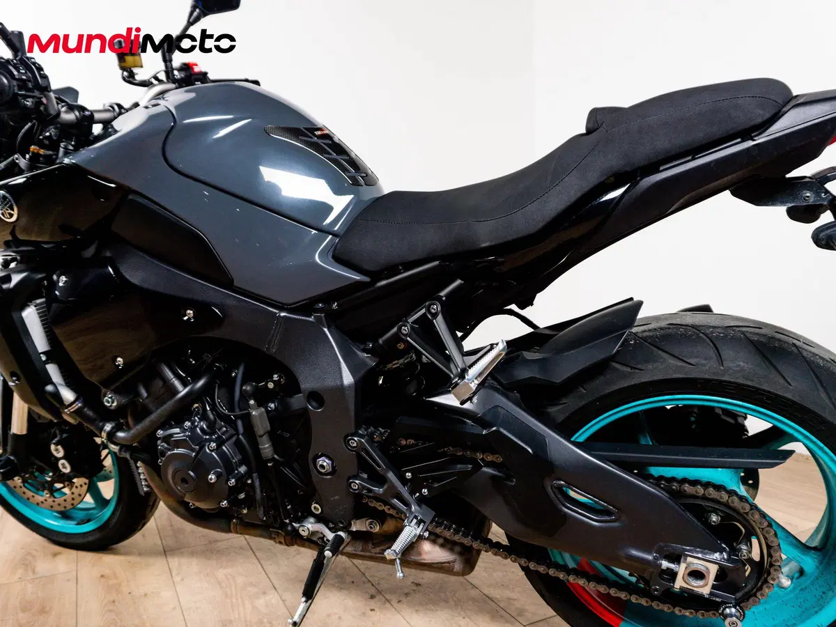 Yamaha MT-10 ABS (2016 - 17) (6)