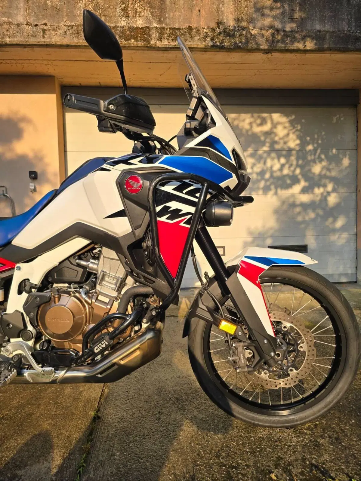 Honda Africa Twin CRF 1100L (2022 - 23) (4)