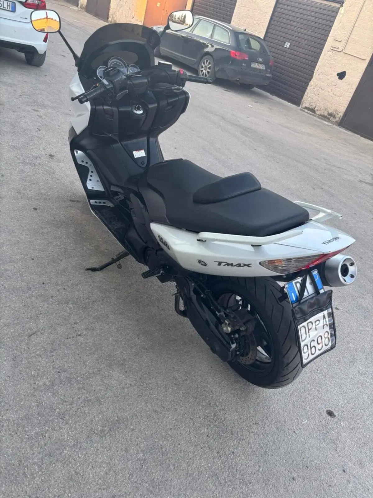 Yamaha T-Max 500 White Max (2010 - 11) (6)