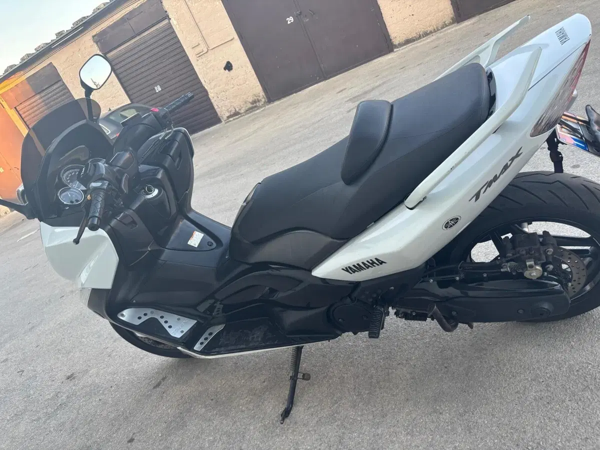 Yamaha T-Max 500 White Max (2010 - 11) (7)
