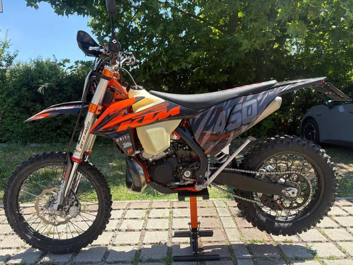 KTM 250 EXC TPI Six Days (2021)