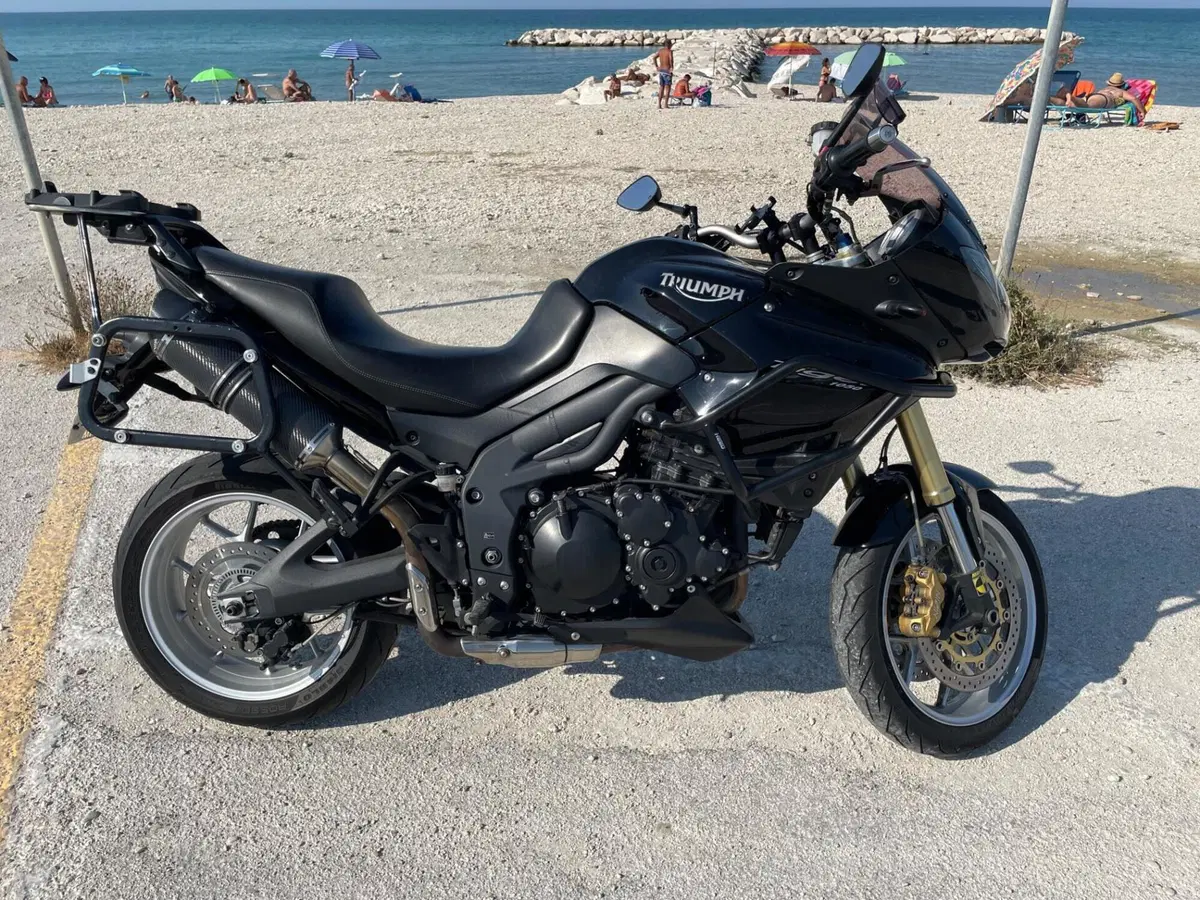 Triumph Tiger 1050 ABS (2006 - 12)