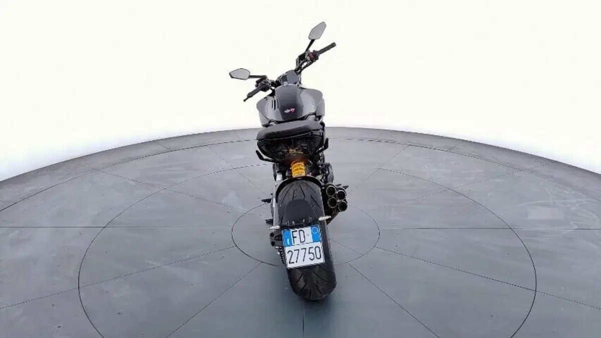 Ducati Diavel V4 (2023 - 26) (2)