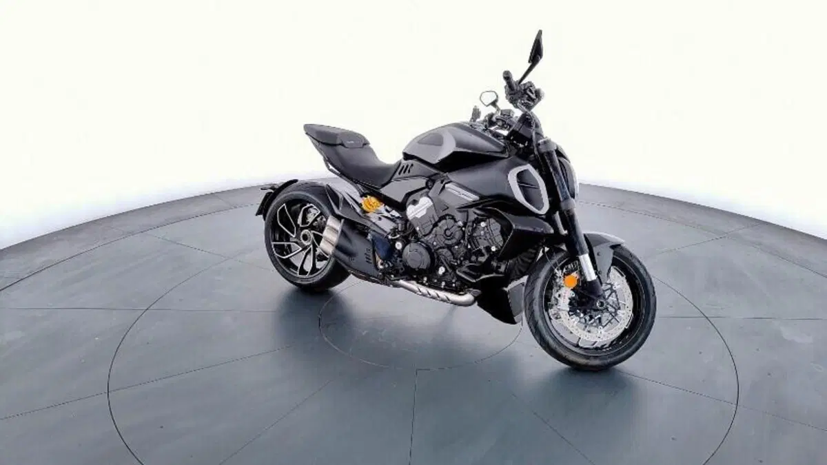 Ducati Diavel V4 (2023 - 26) (6)