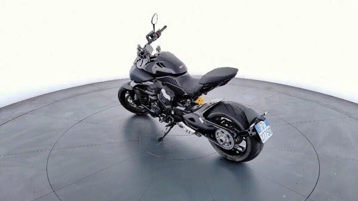 Ducati Diavel V4 (2023 - 26) (11)