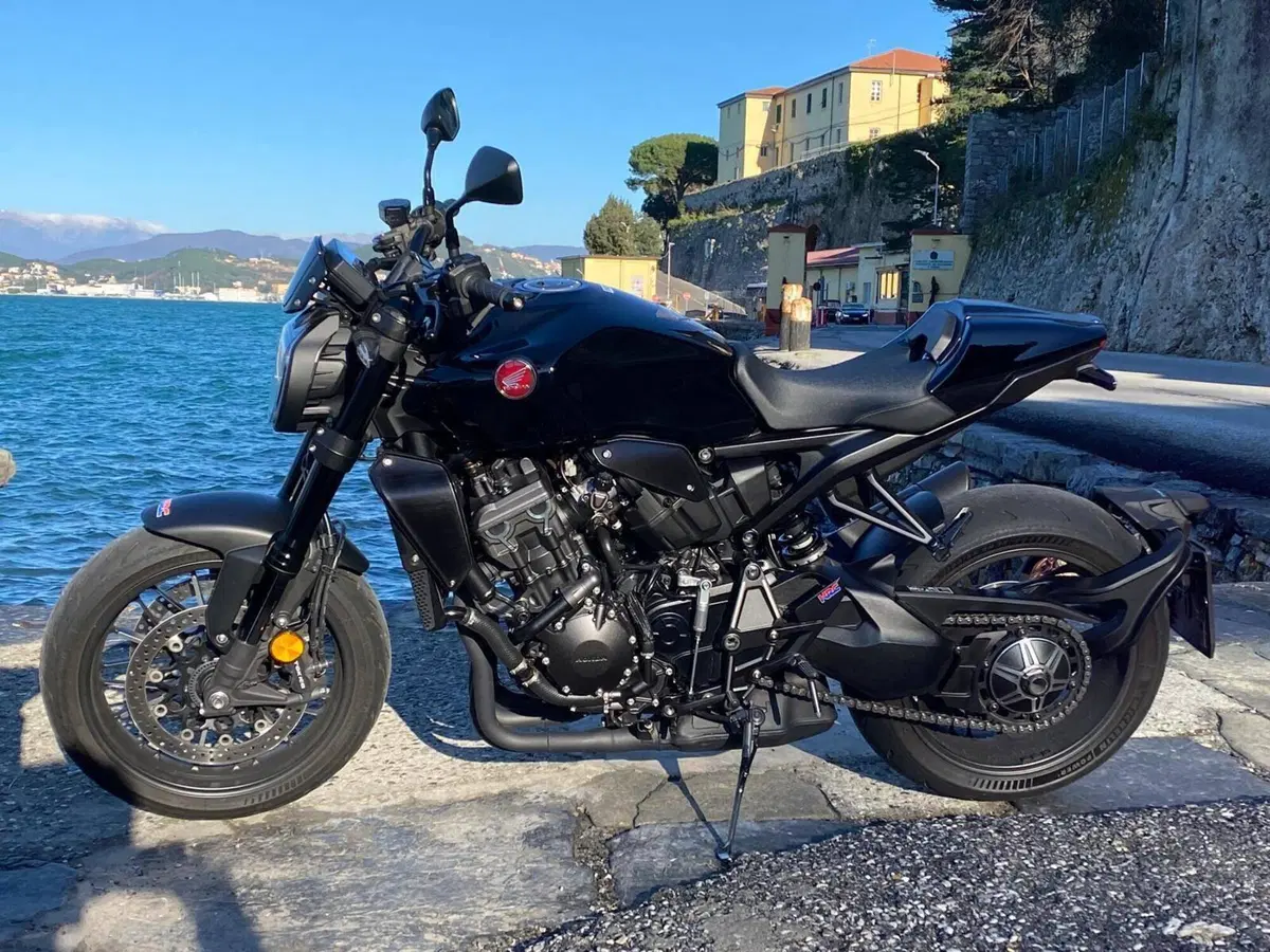 Honda CB 1000 R Black Edition (2021 - 25) (5)