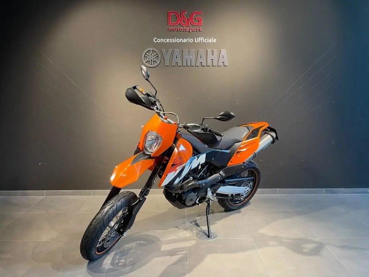 KTM 690 SMC (2008- 11) (3)