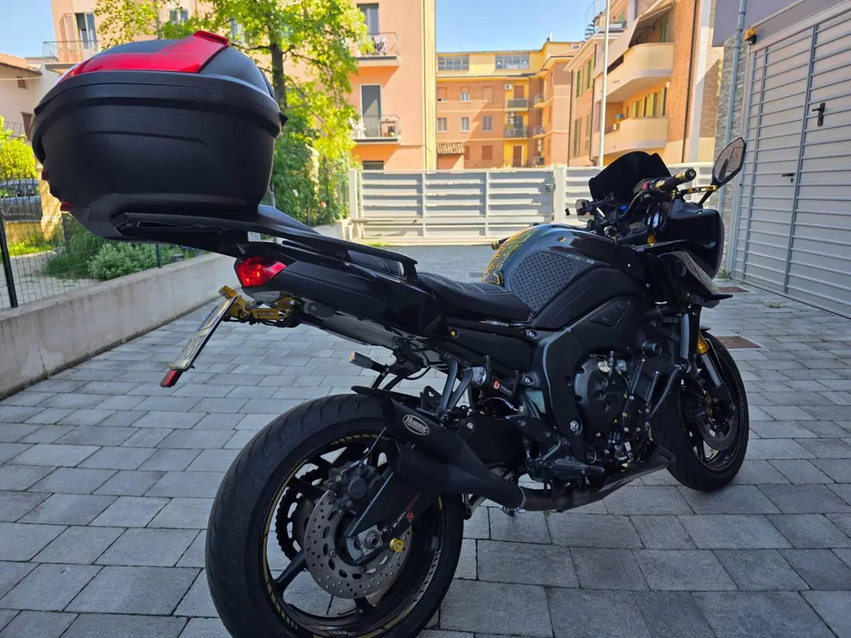 Yamaha Fazer 8 (2010 - 16) (4)