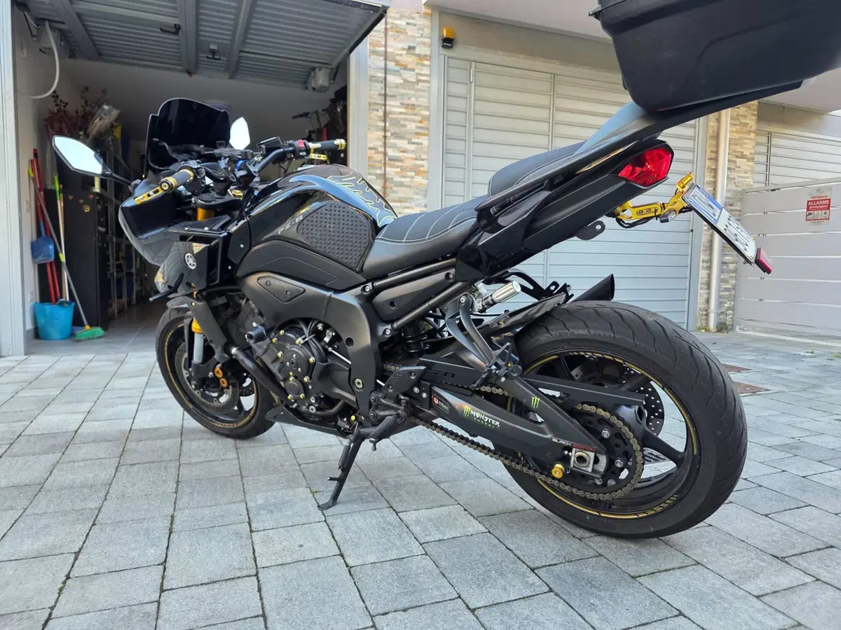 Yamaha Fazer 8 (2010 - 16) (5)