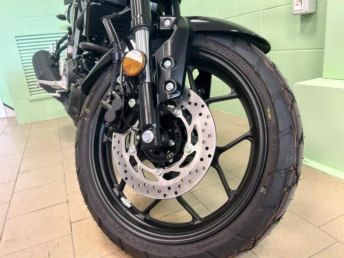 Yamaha XSR 125 (2025 - 26) (9)