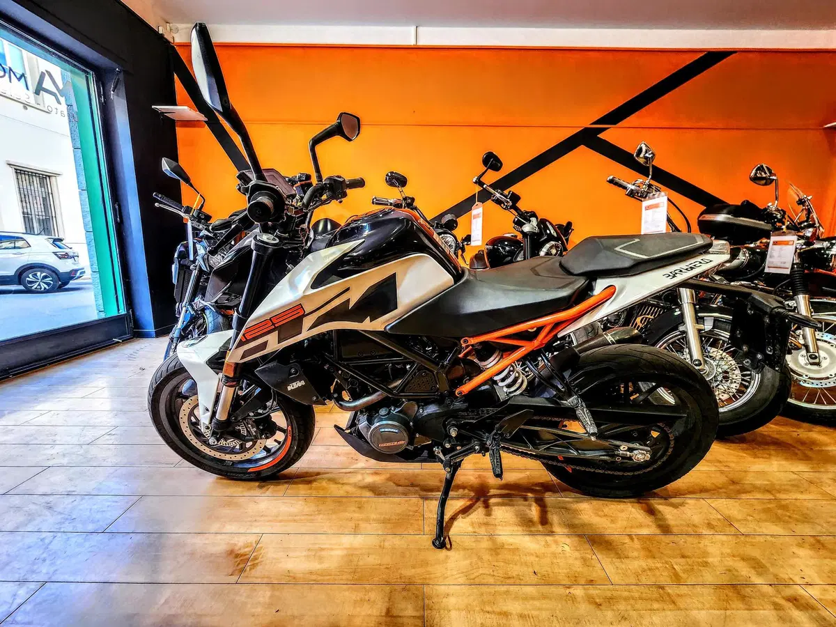 KTM 125 Duke ABS (2017 - 20) (2)