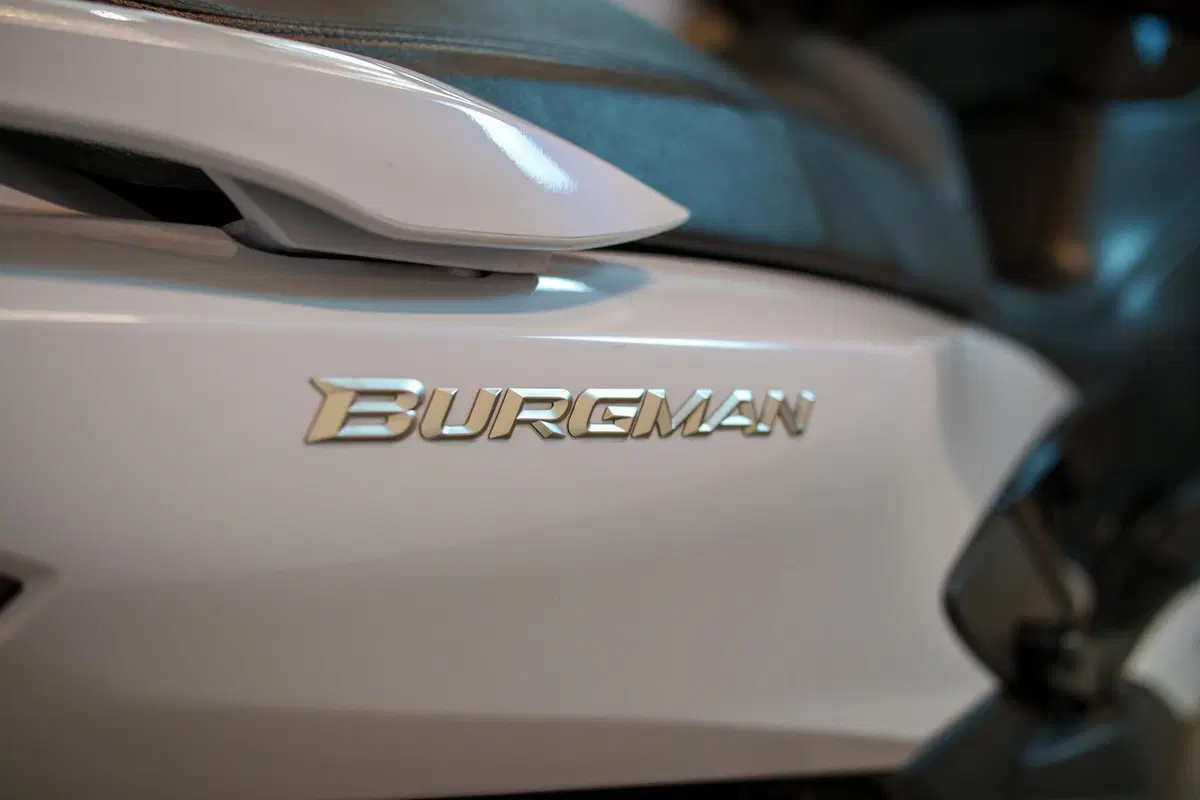 Suzuki Burgman AN 400 (2017 - 20) (4)