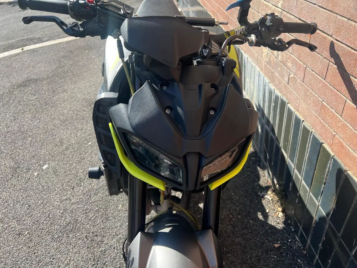 Yamaha MT-09 (2017 - 20) (7)