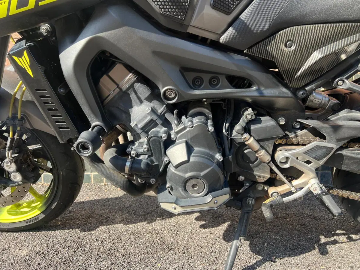 Yamaha MT-09 (2017 - 20) (15)