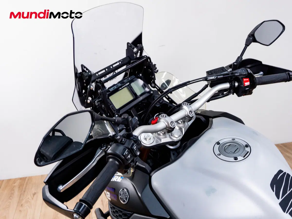 Yamaha XT1200Z Super Ténéré First Edition (2010 - 11) (11)
