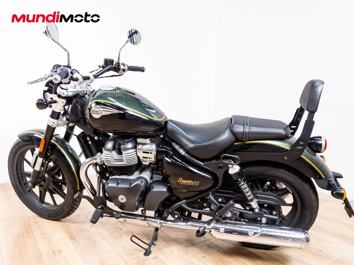 Royal Enfield Super Meteor 650 (2023 - 26) (7)