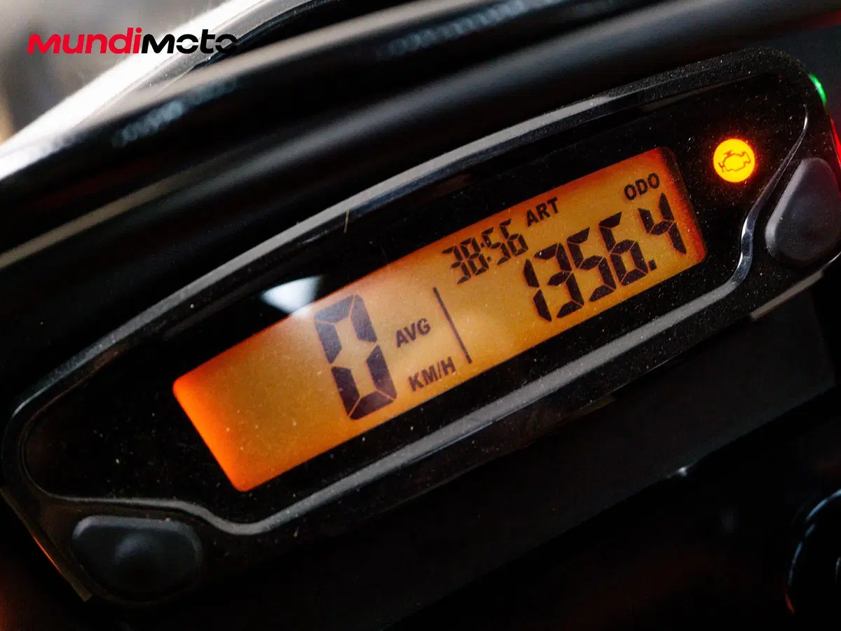 KTM 690 SMC R (2026) (12)