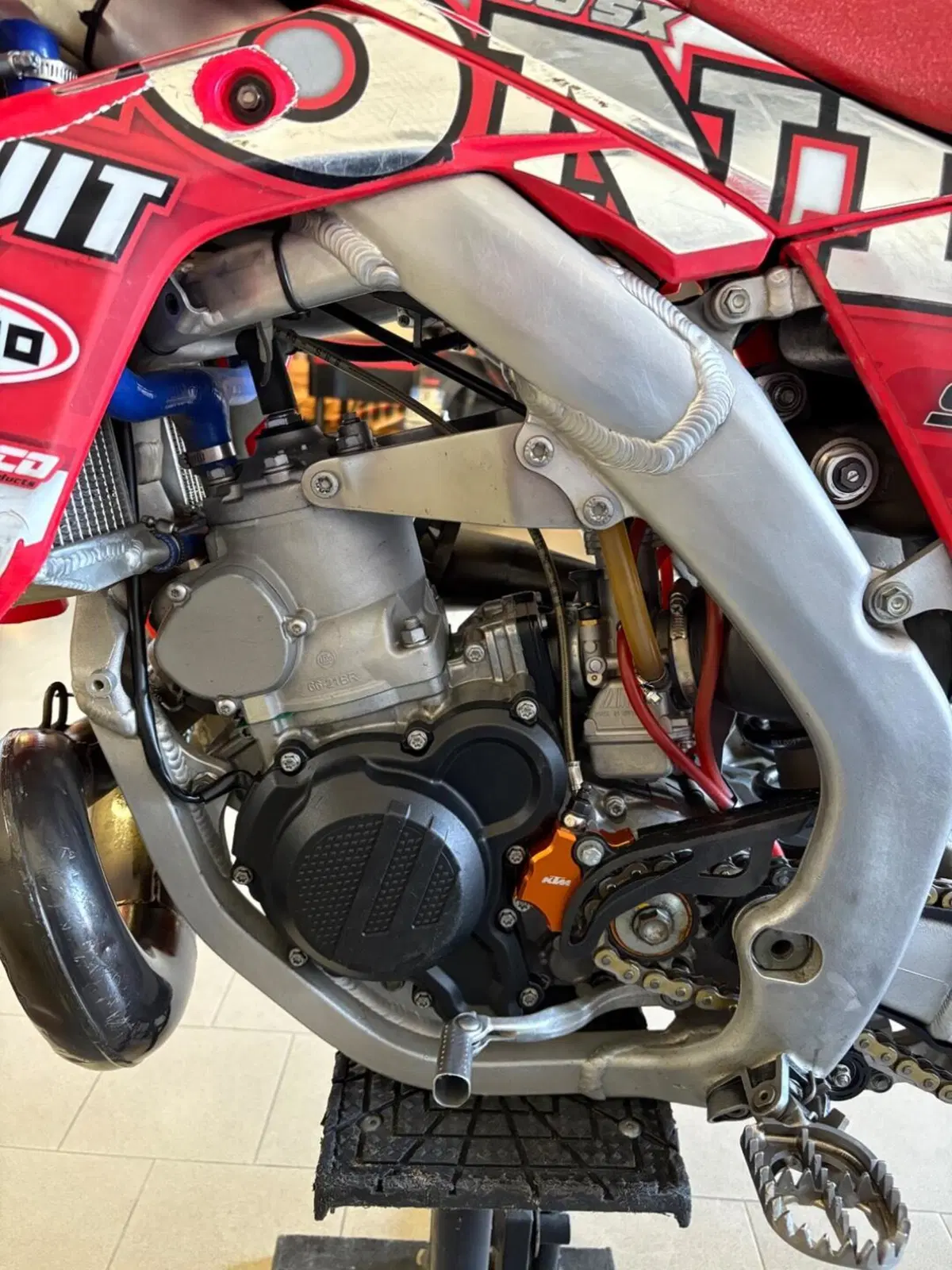 Honda CRF 250R (2020) (6)