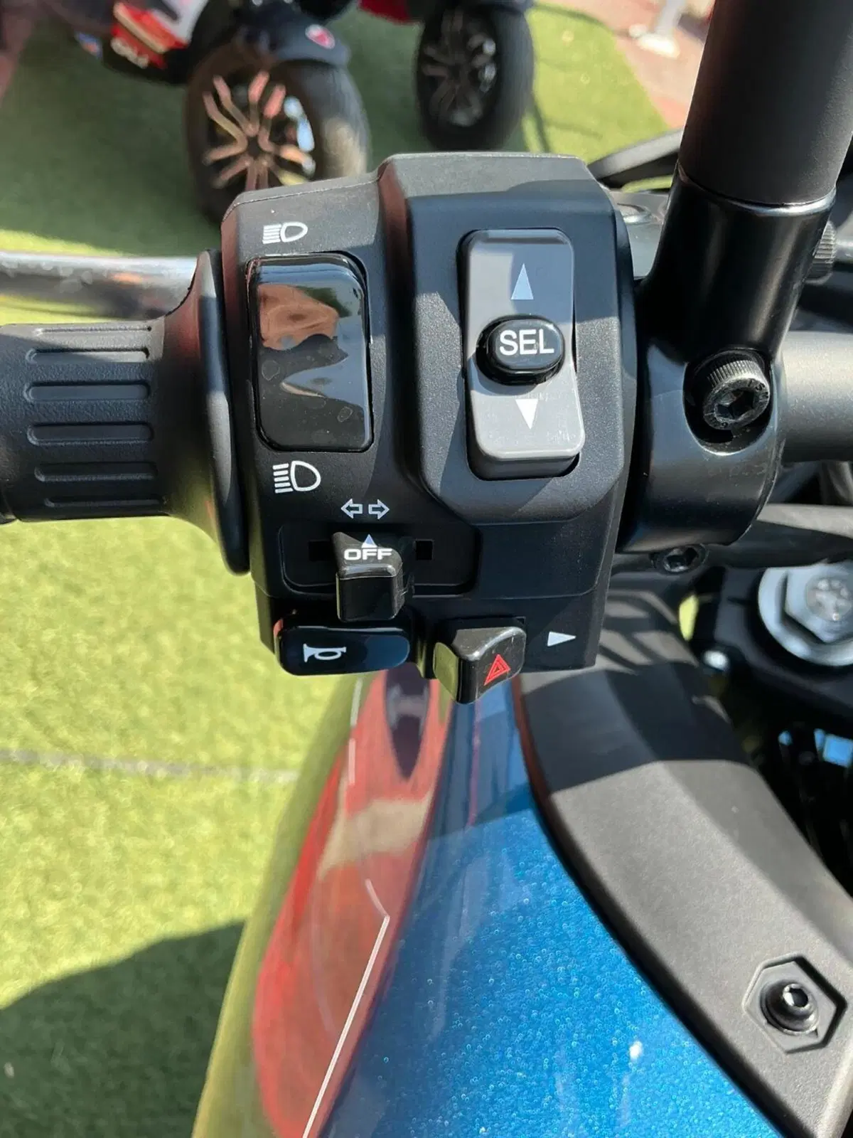 Kawasaki Versys 650 (2025 - 26) (13)